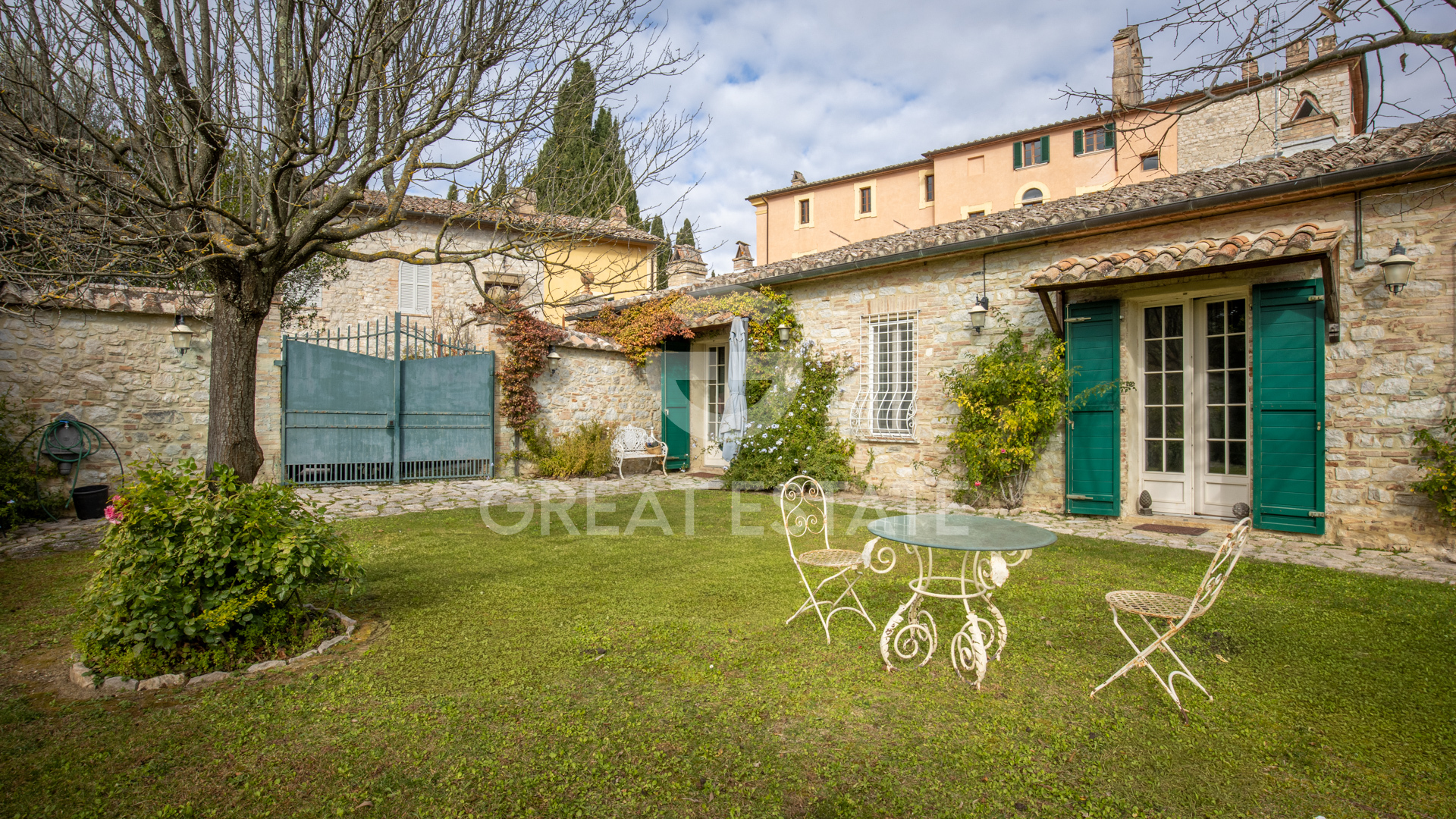 House in San Giovanni del Pantano - Image 3