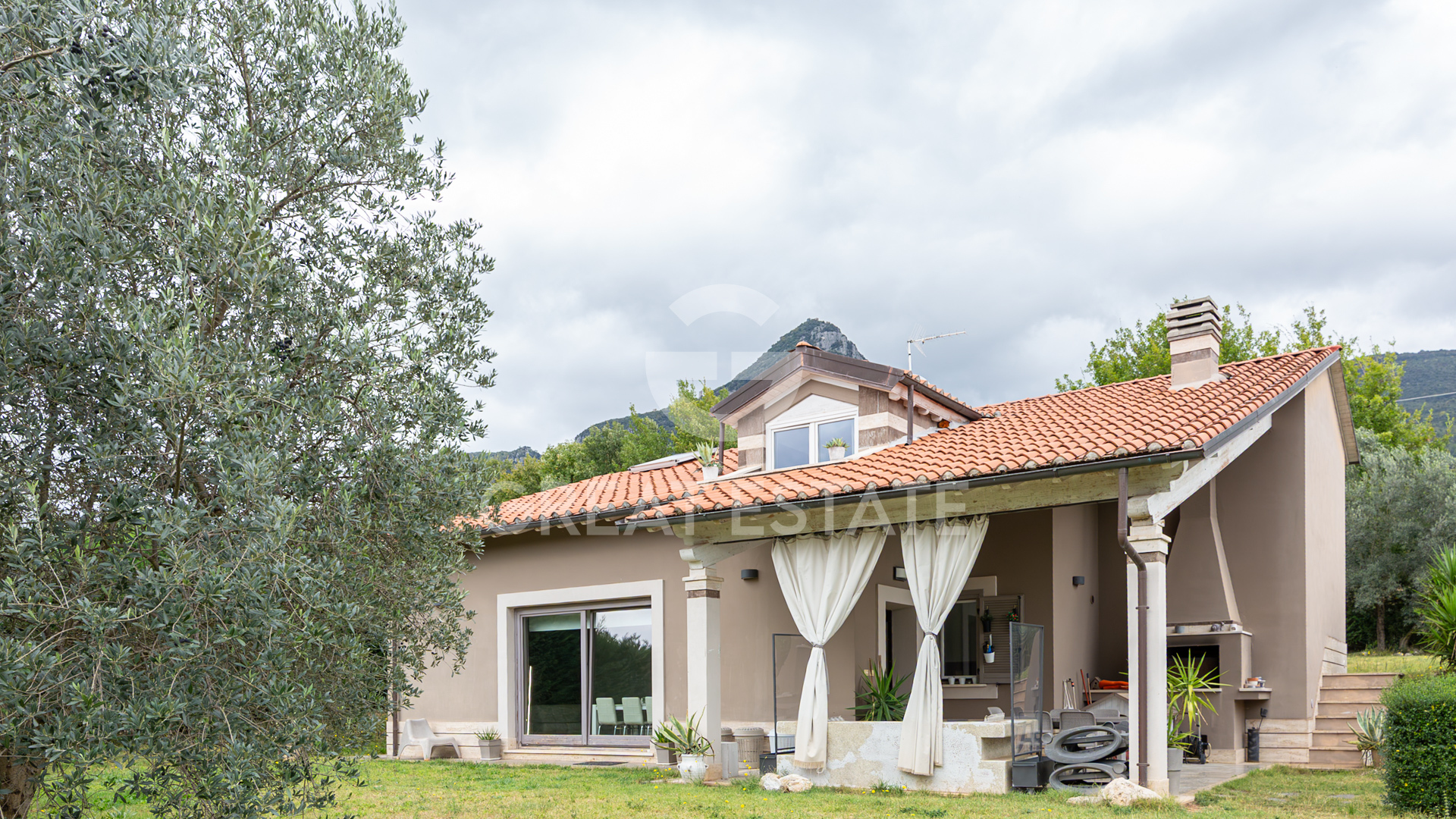 House in Fontana di Polo - view 1