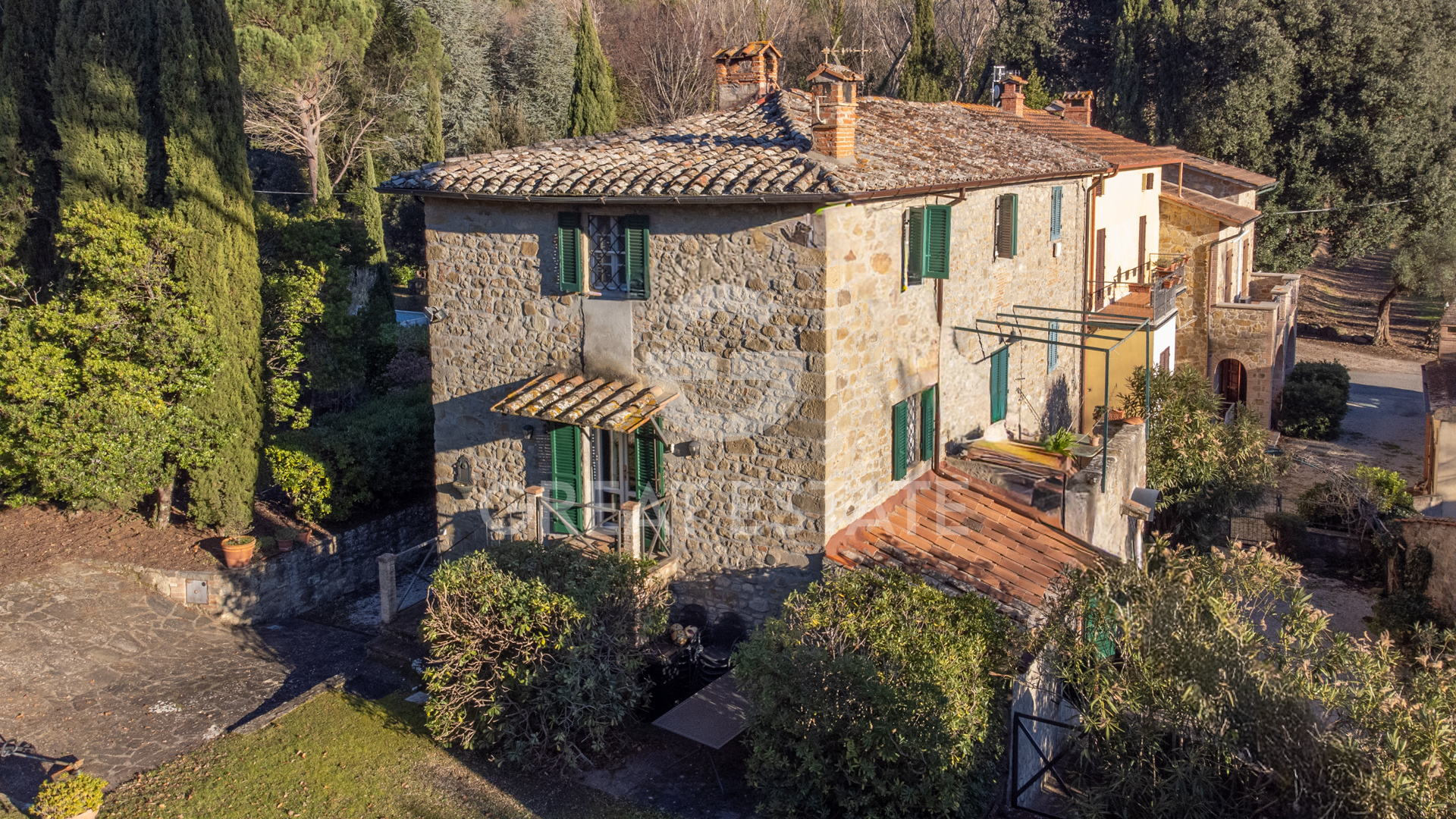 House in Tuoro sul Trasimeno - view 1