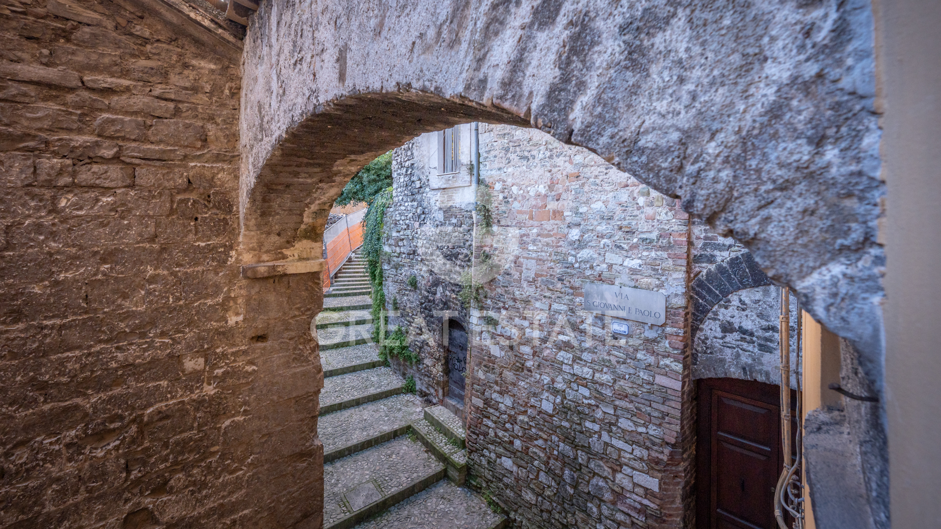 House in Spoleto - view 1