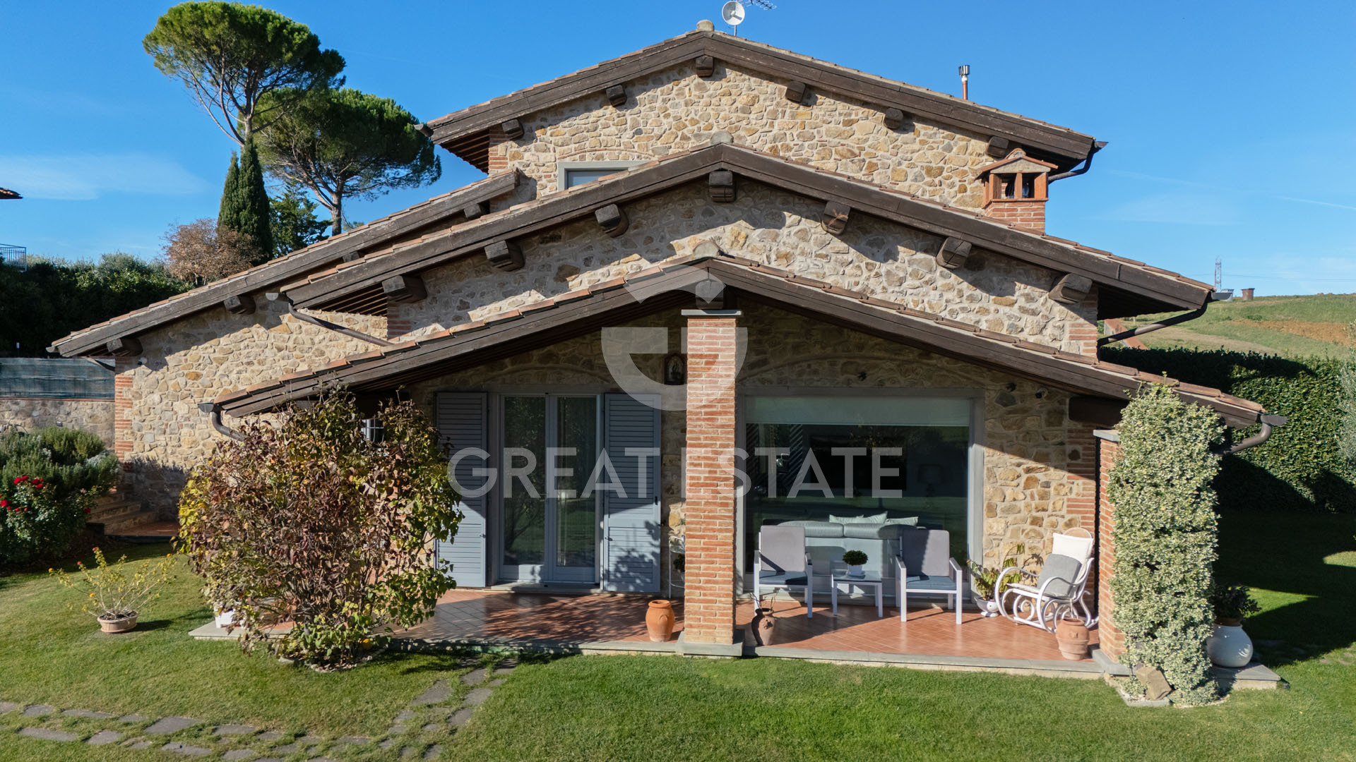 House in Monte San Savino - Image 2