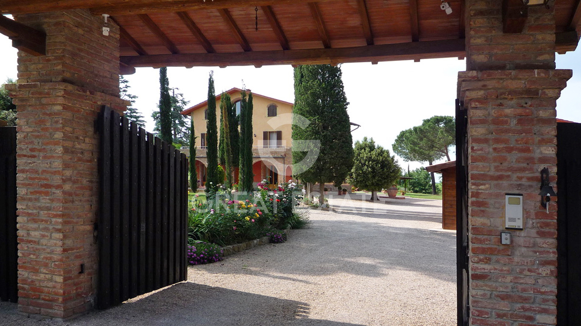 House in Cortona - Image 4