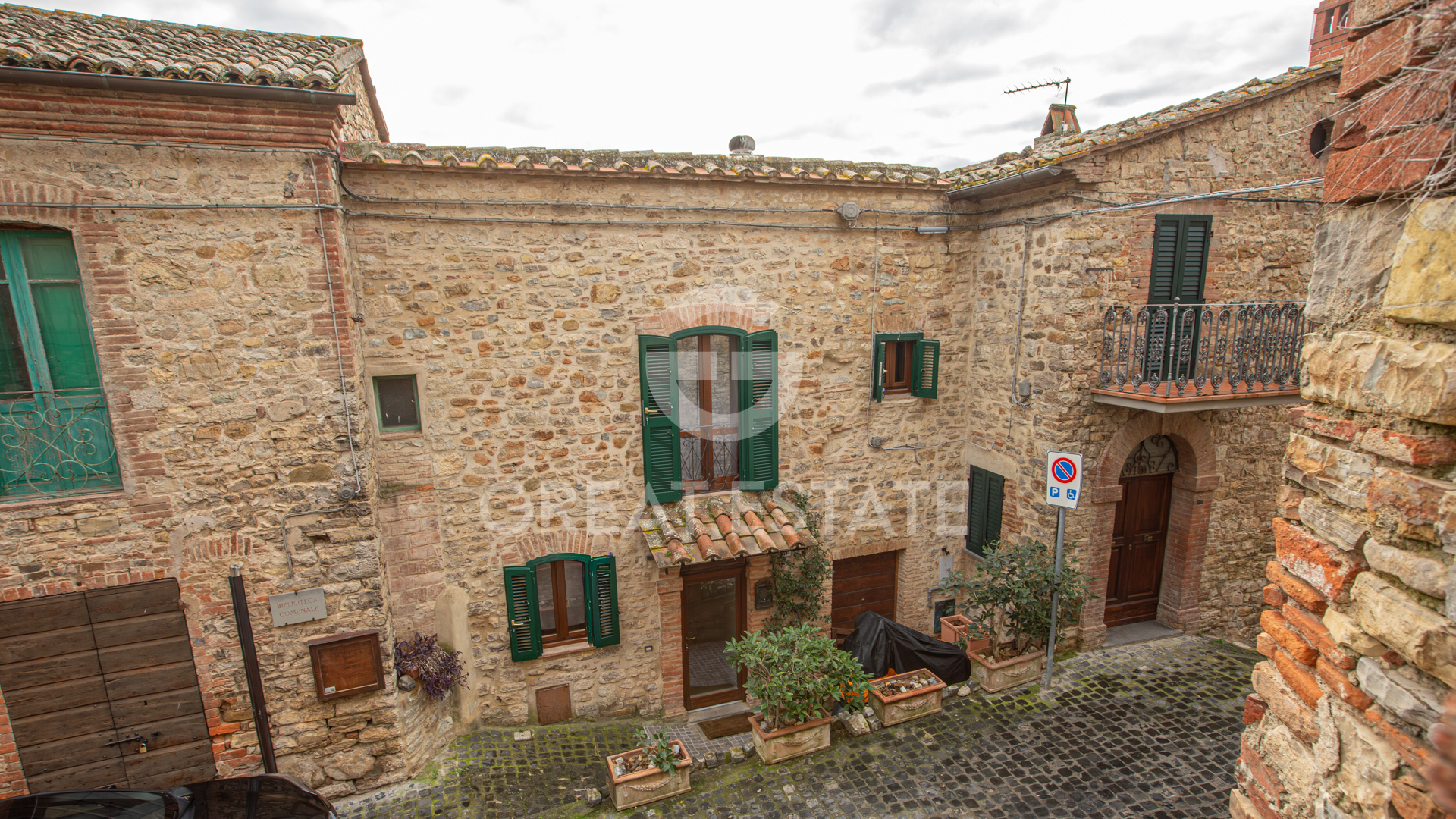 House in Parrano - Image 4