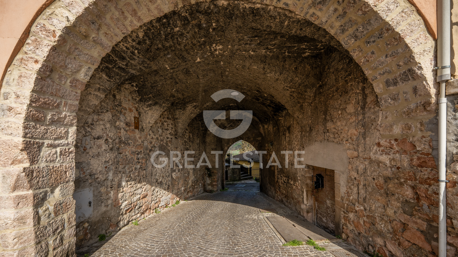 House in Cerreto di Spoleto - Image 2