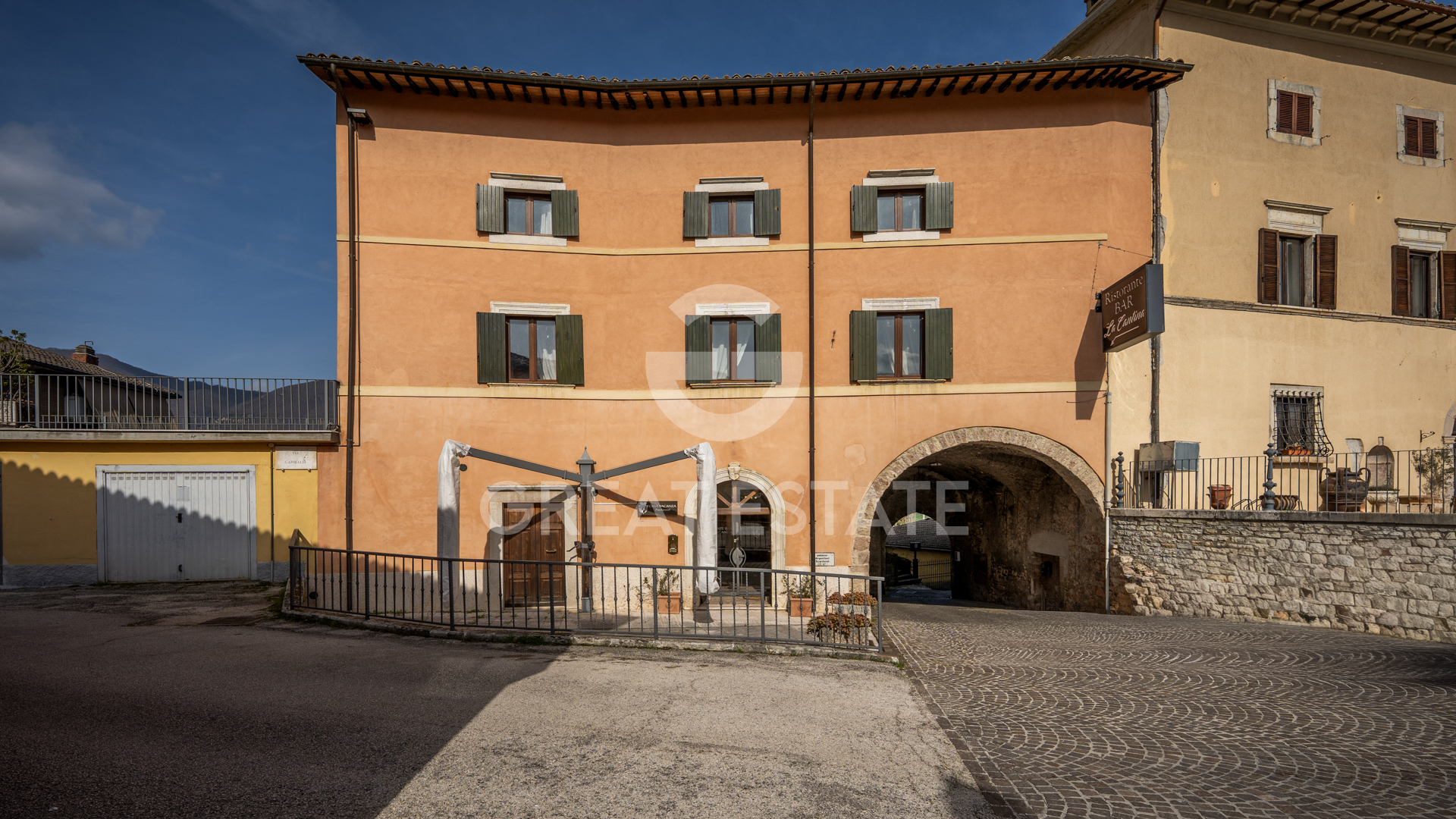 House in Cerreto di Spoleto - Image 3