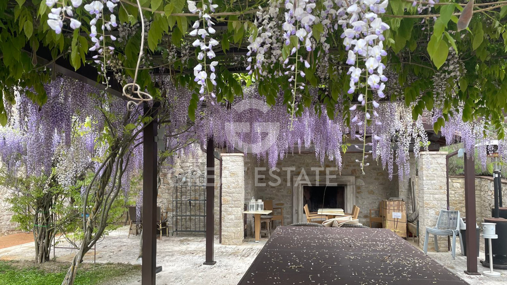 House in Todi - Image 2