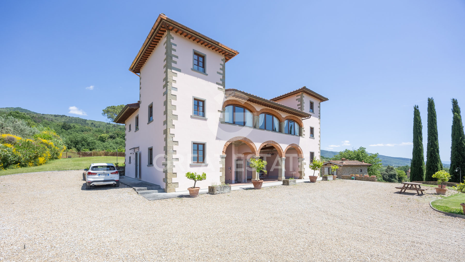 House in Loro Ciuffenna - Image 3