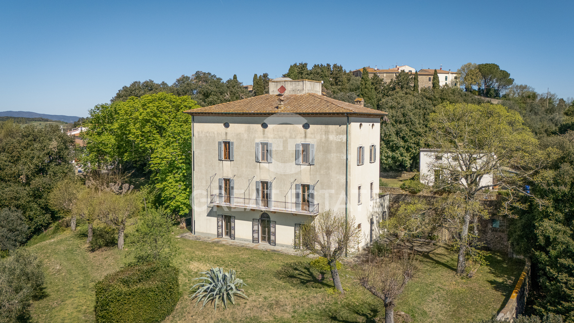 House in Pomarance - Image 4