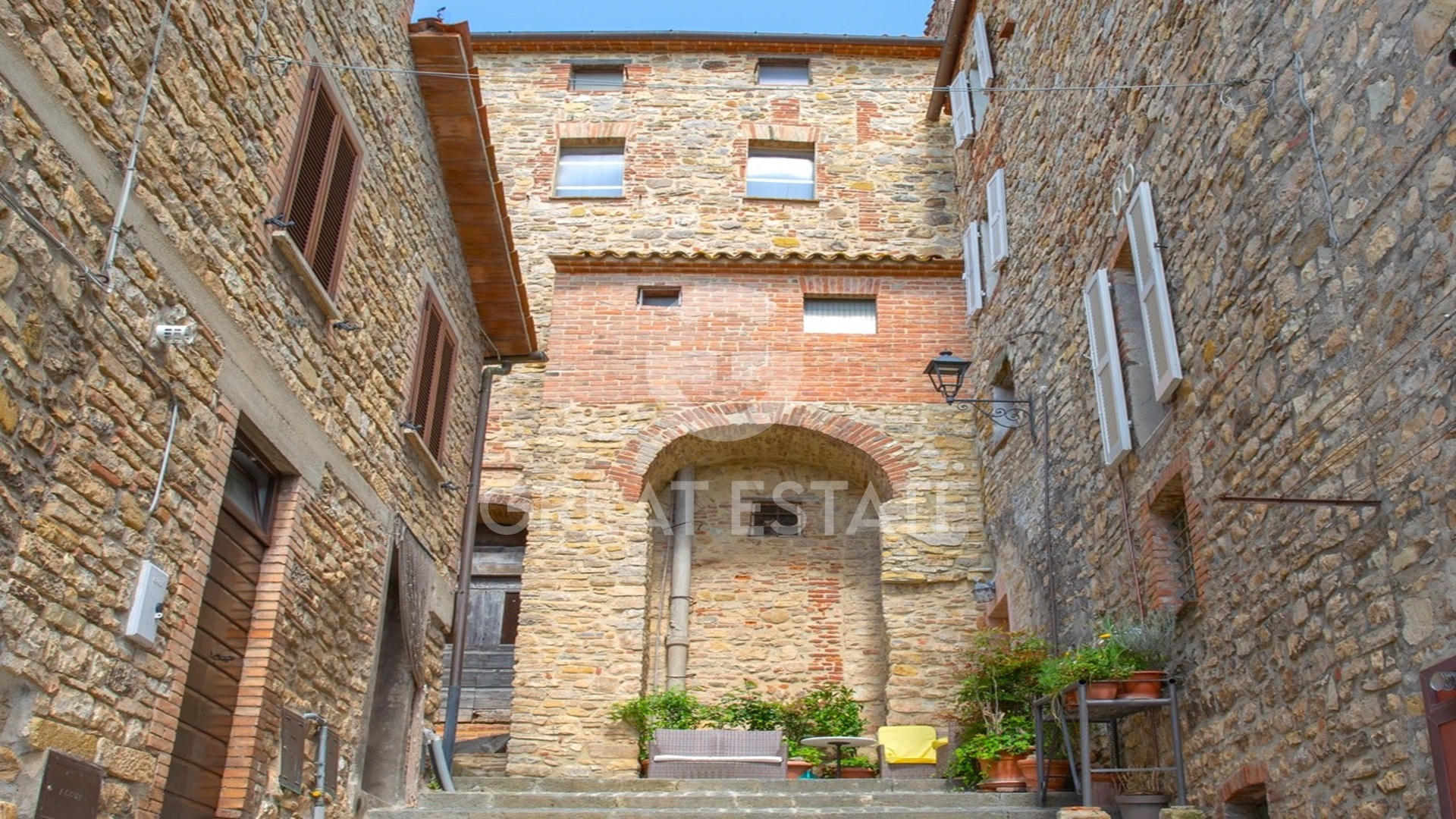 House in Parrano - view 1