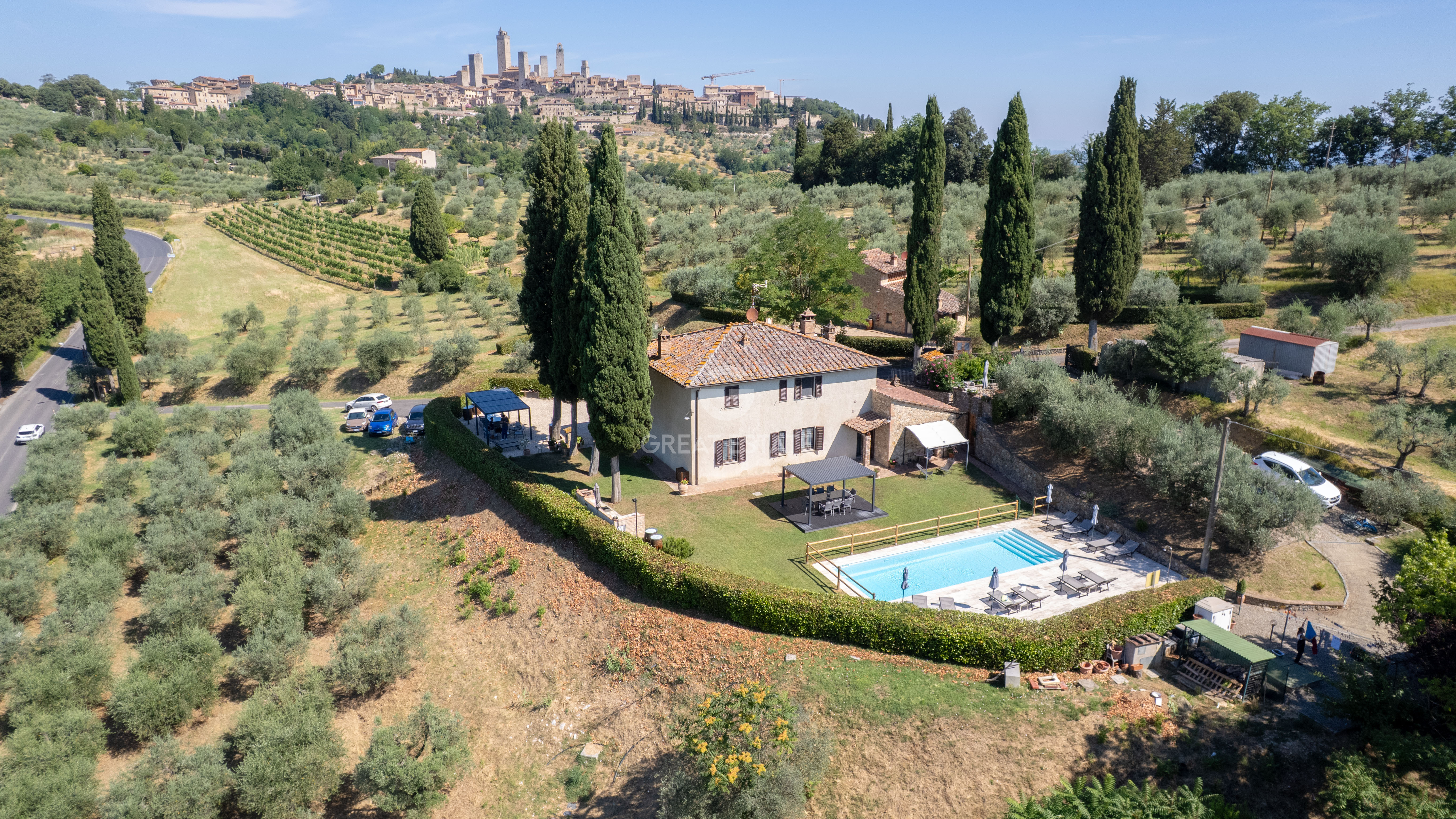 House in San Gimignano - view 1