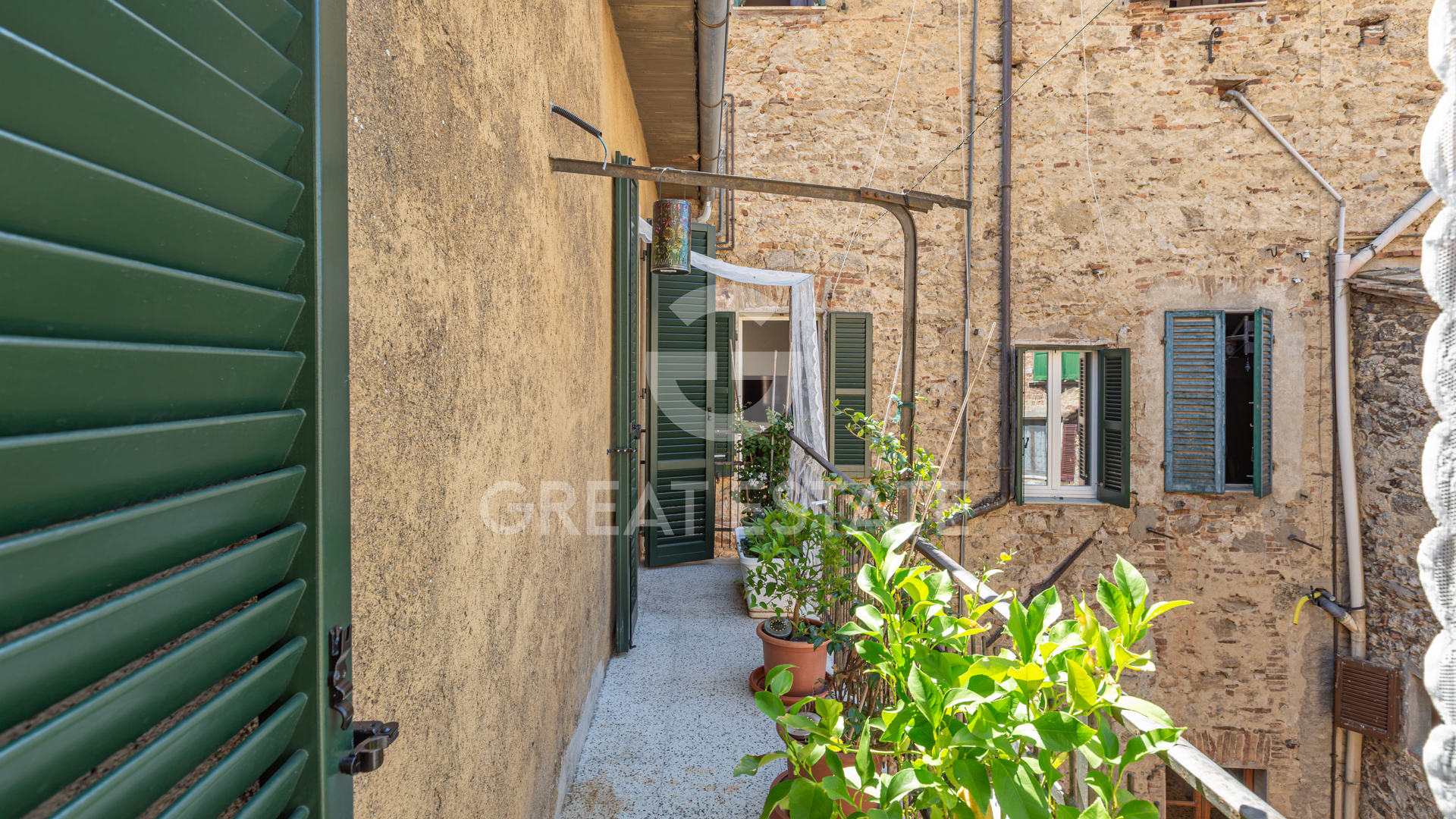 House in Sarteano - Image 3