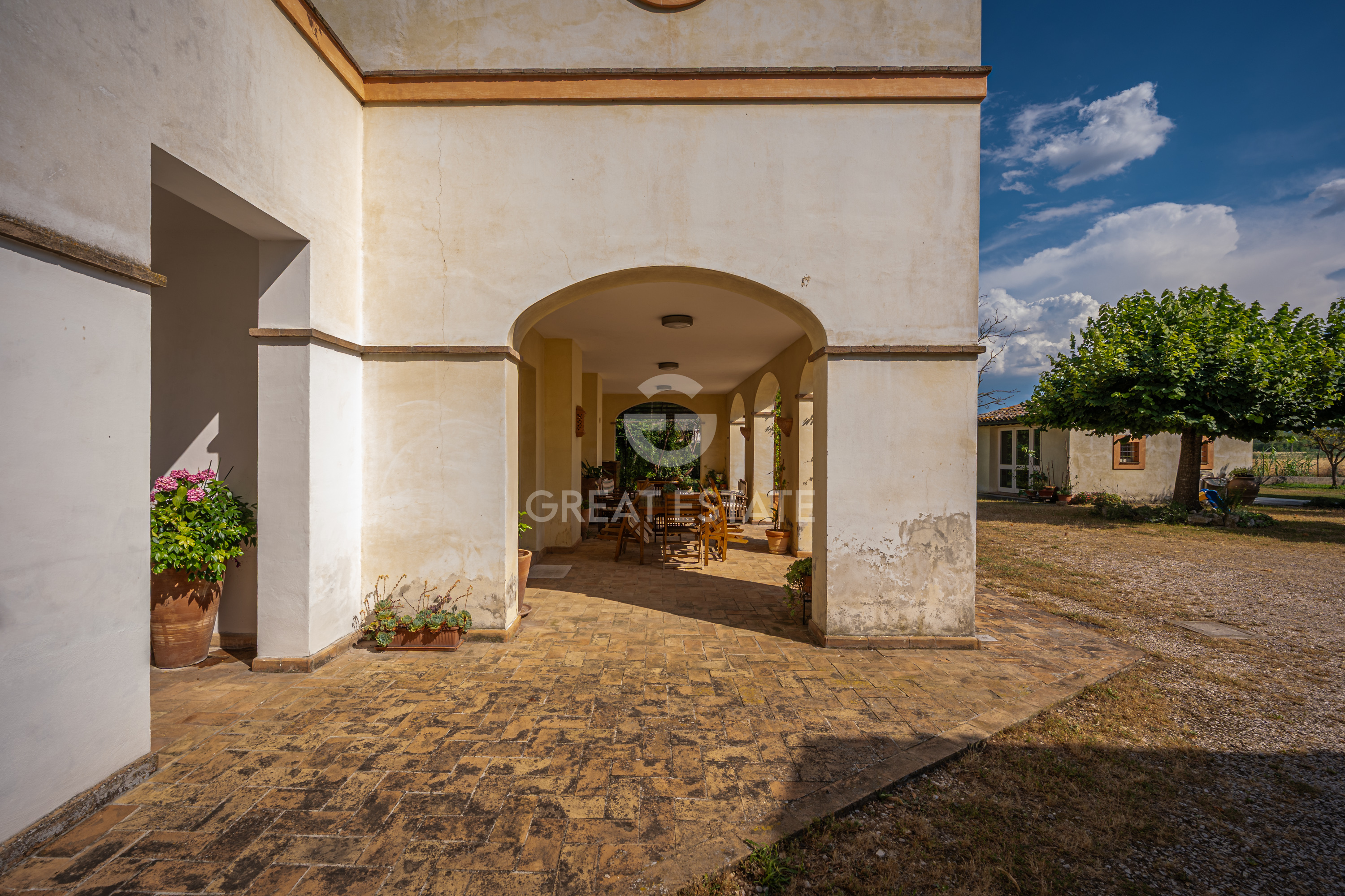 House in Budino - Image 4