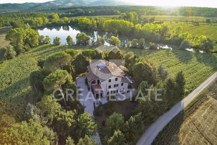 Casale del Lago