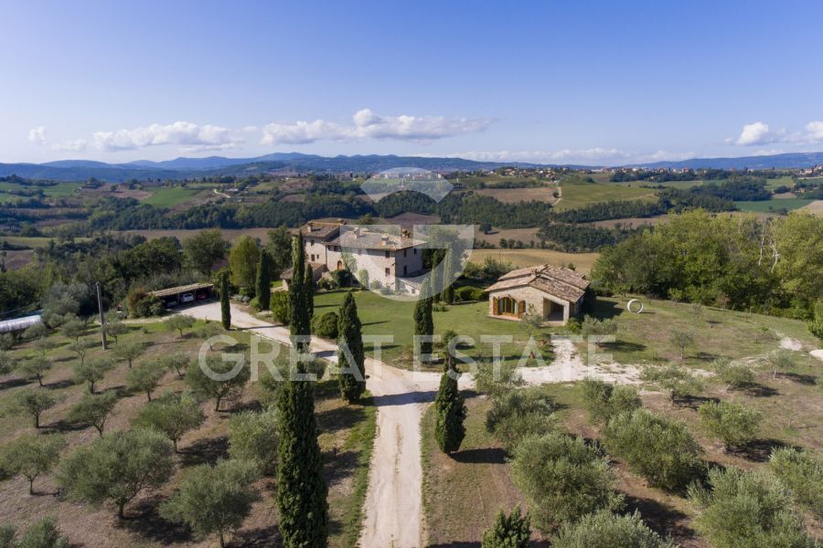Uno sguardo su Todi