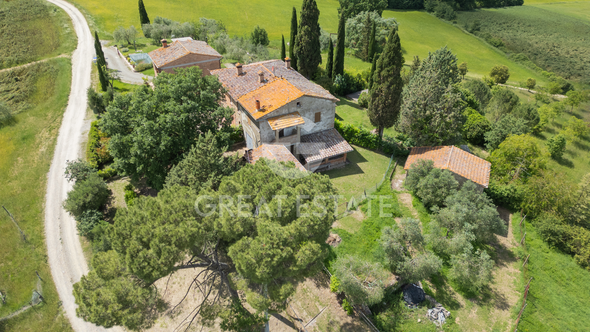 House in Piazze - view 1