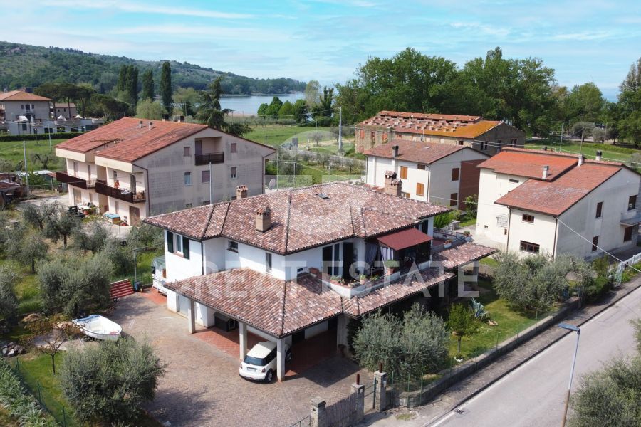 Villa Lungolago