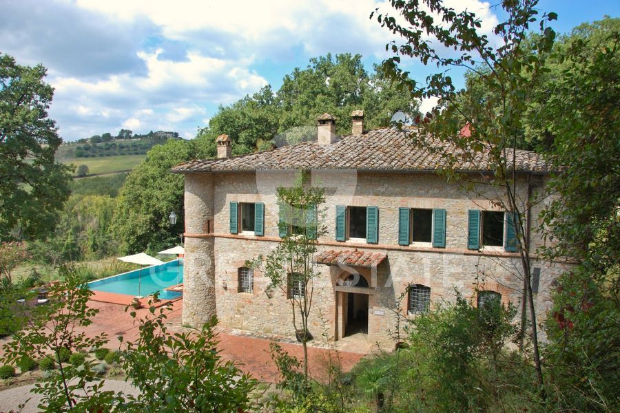 RESINA MANOR-HOUSE