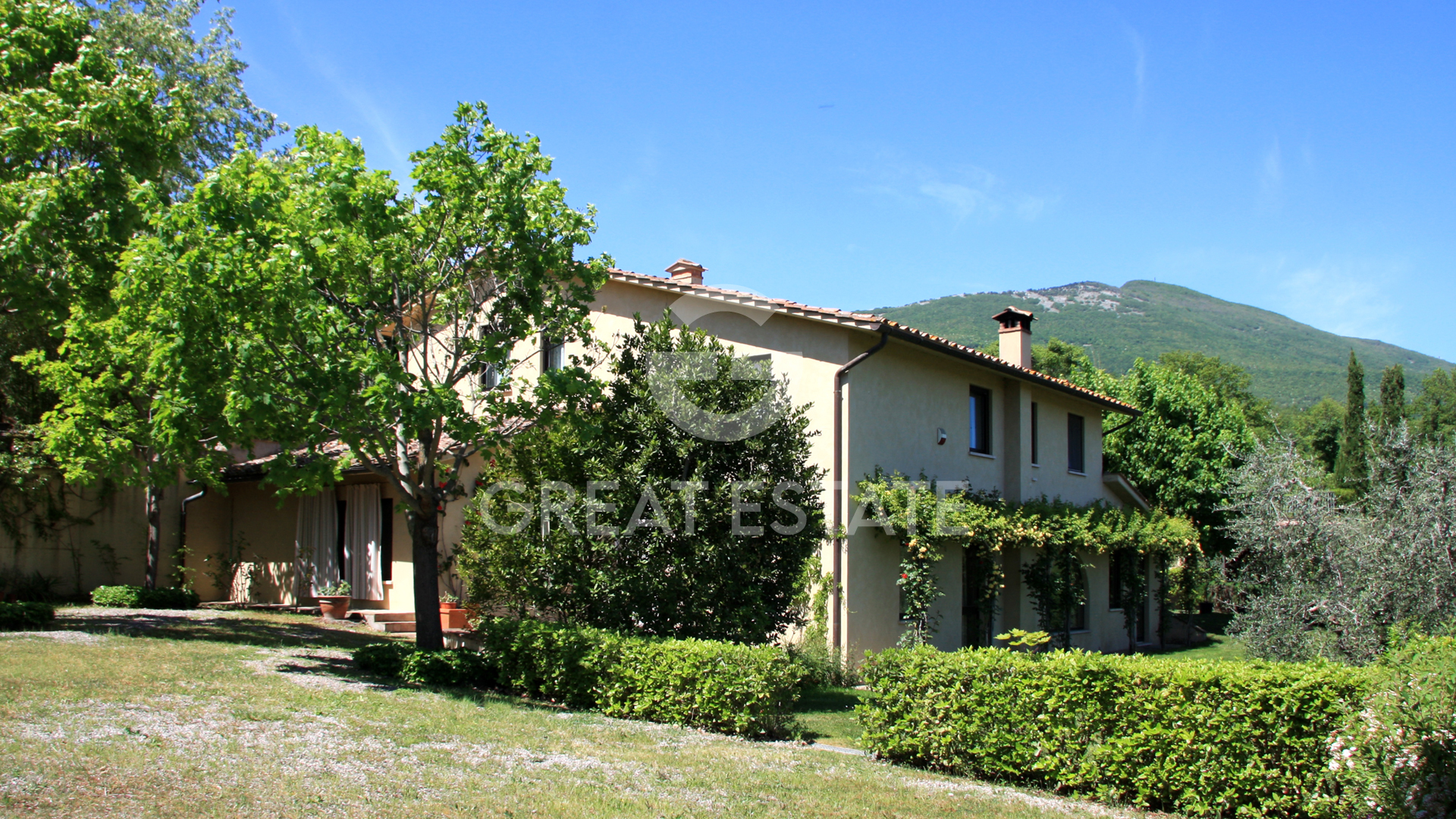 House in Piazze - view 1