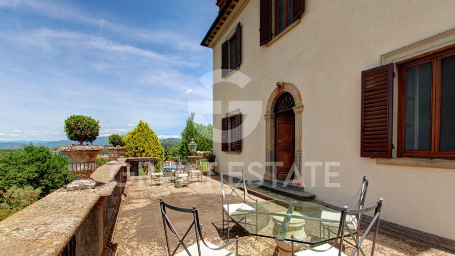 Incredibile villa seicentesca ad Arezzo