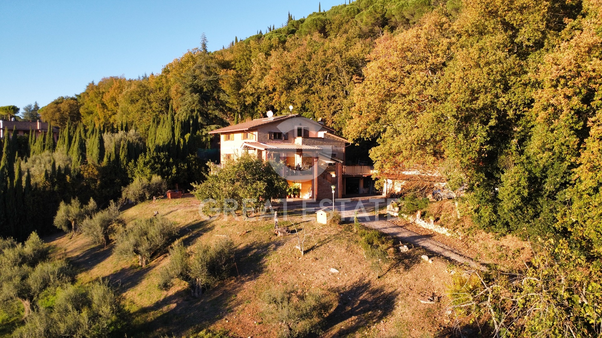 House in Colognola - Image 2