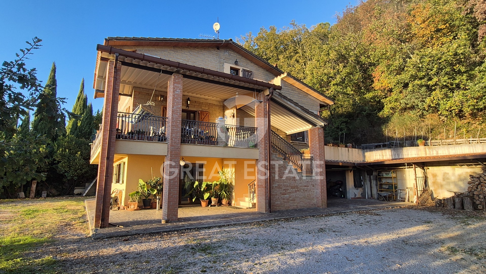 House in Colognola - Image 3
