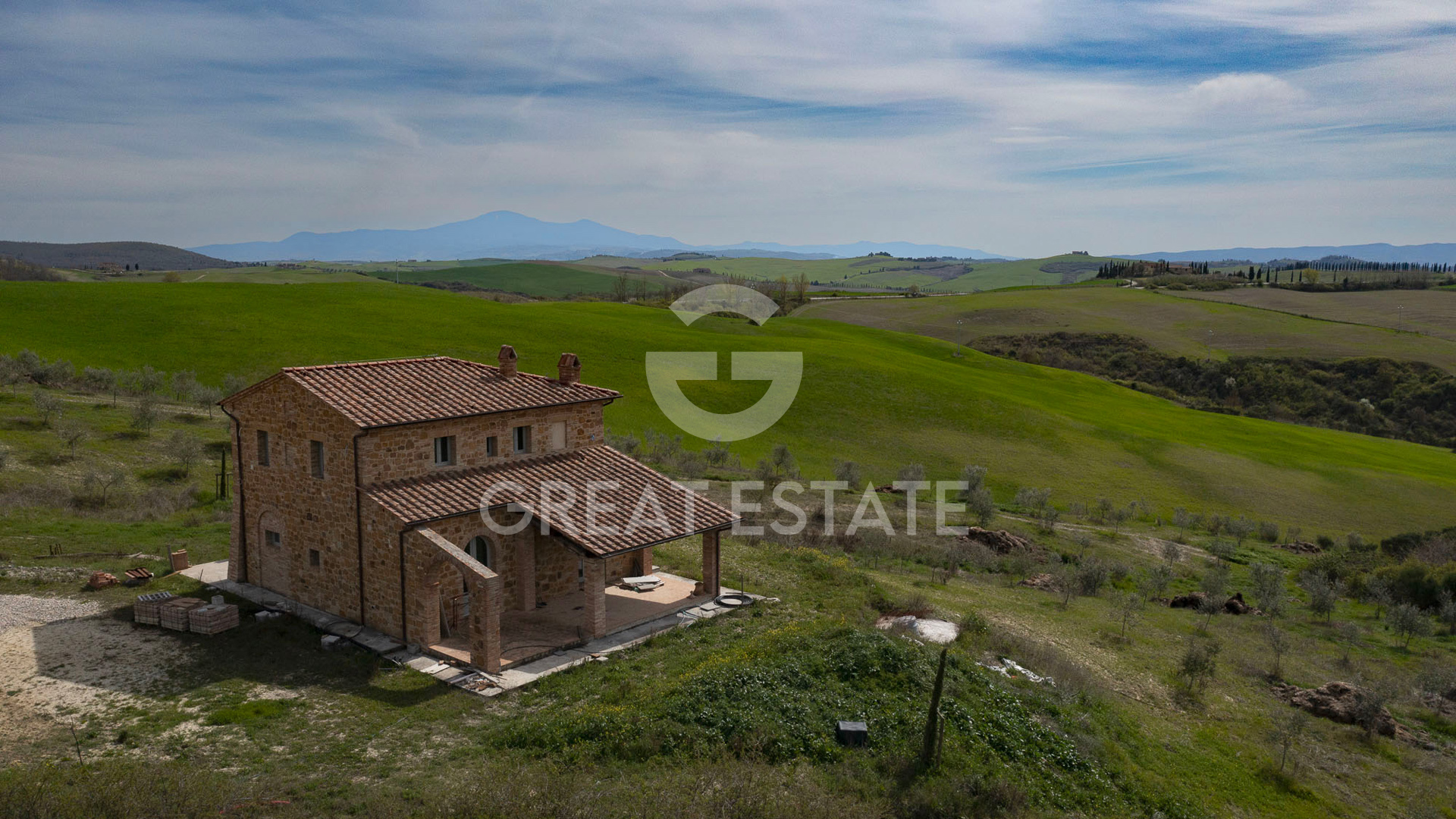 House in Montalcino - view 1
