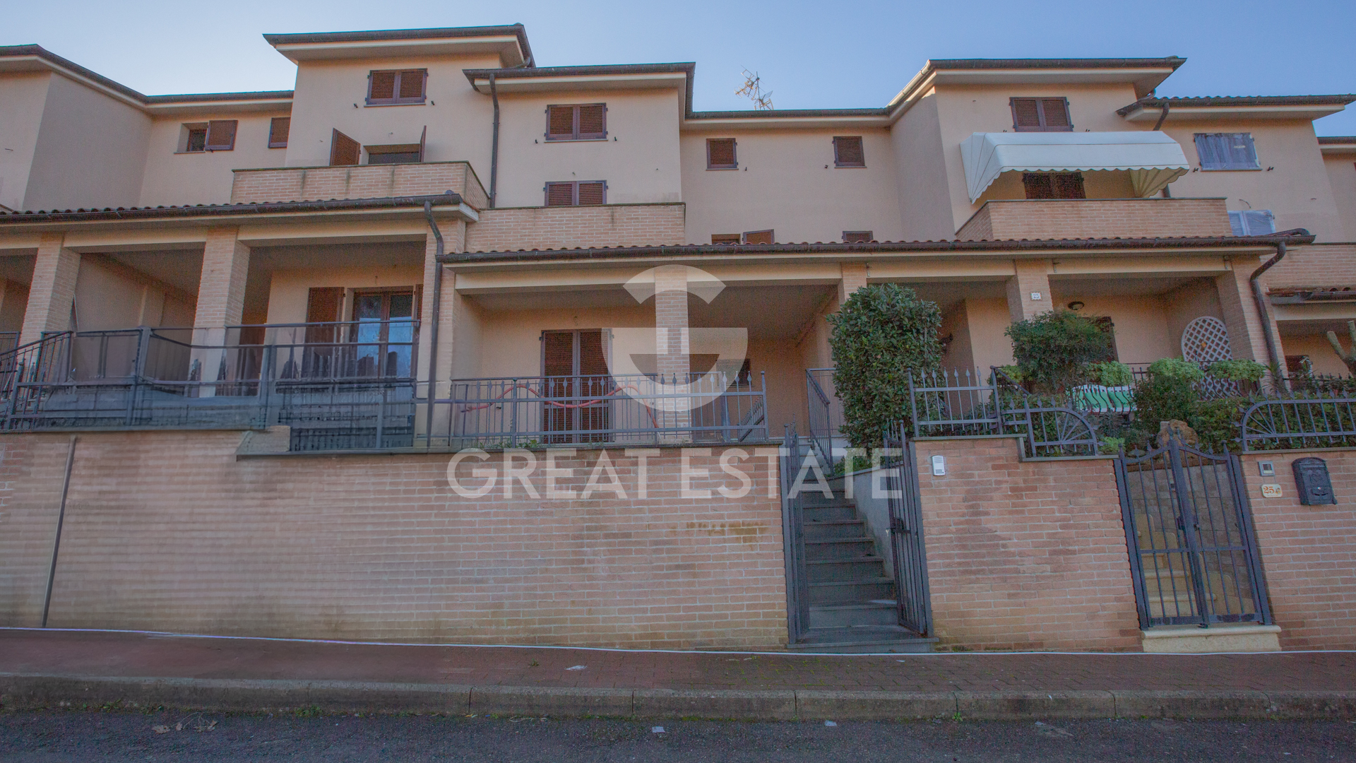 Big estate with private indoor \u0026 outdoor pool, gym, billiard in Umbria -  Collazzone | Vrbo, image size:1920x1080