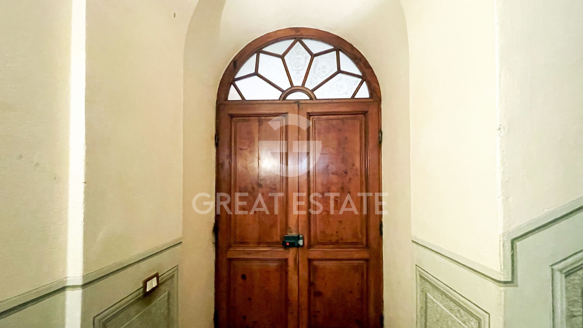 House in Lucignano - Image 2