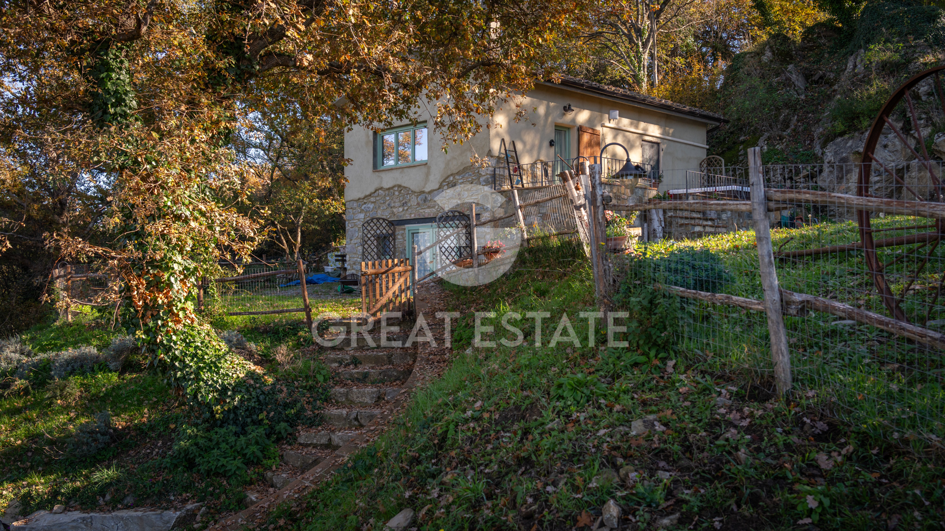 House in Campiglia d'Orcia - view 1