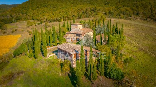Cover photo of the property IL FIENILE DEL CHIANTI