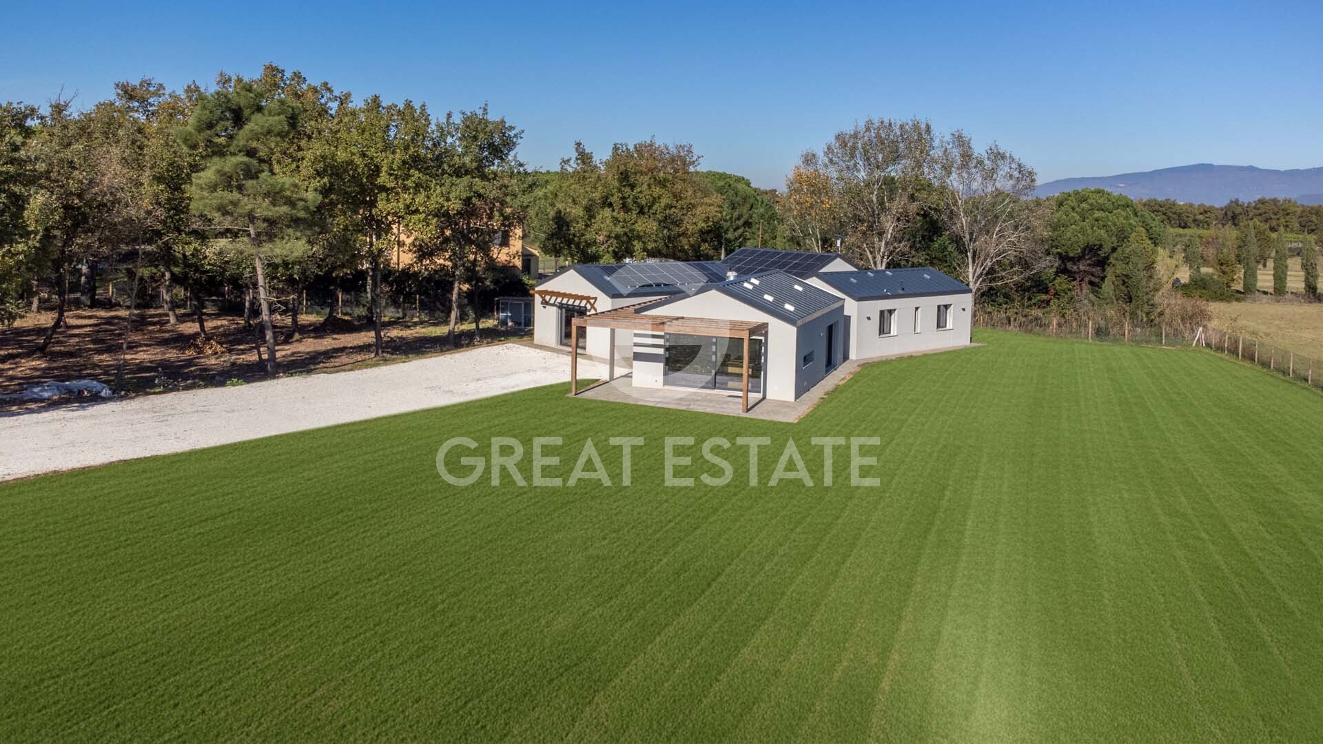 House in Castiglione del Lago - Image 4