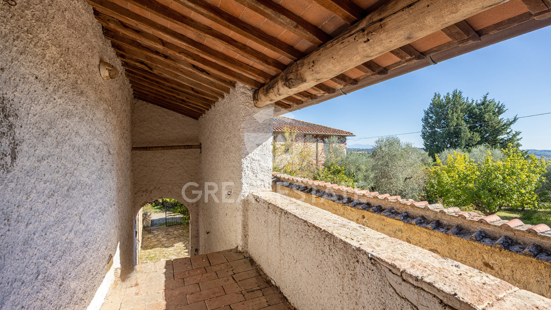 House in Tolena - Image 4