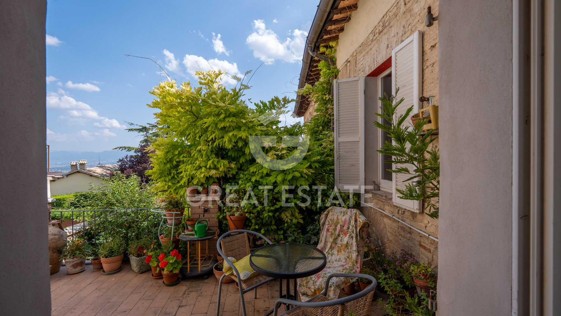 House in Montefalco - view 1